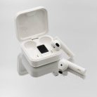 Ezra vezeték nélküli Bluetooth fülhallgató - tokba épített töltővel / fehér (TWS17)