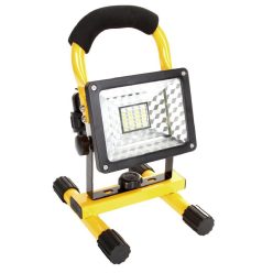   Hordozható 30W-os LED reflektor állítható fényerősséggel, akkumulátorral