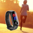 M3 fitnesz karkötő / aktivitásmérő okosóra pulzus- és vérnyomásméréssel - fekete