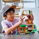 LEGO Minecraft A modern lombház 21174