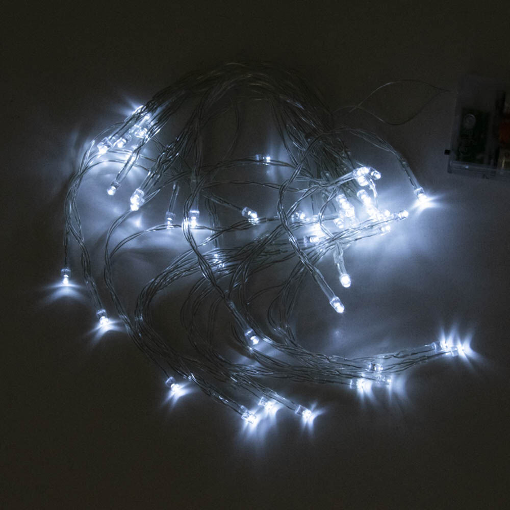 Elemes karácsonyi dekoráció - hideg fehér, 50 ledes, fehér vezetékkel / 6,8 méter (930)